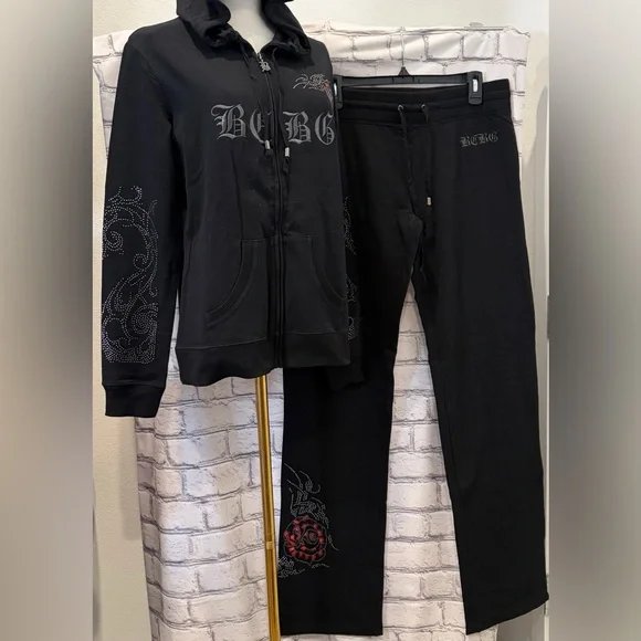 BCBG Maxazria:XL Black Hoodie and Pants Set with Red Accents 95% Cotton Pockets - Picture 2 of 16